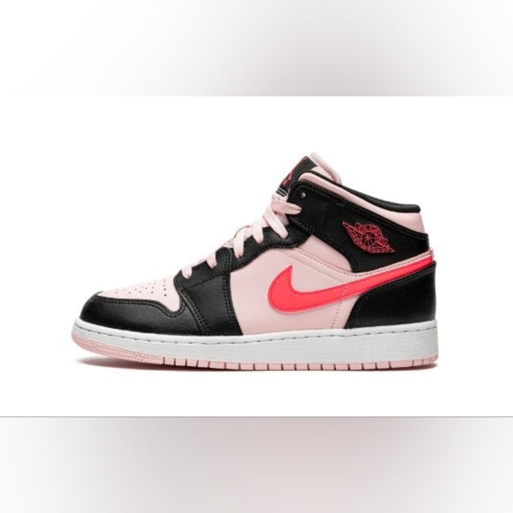 Air jordan crimson red. Size 7